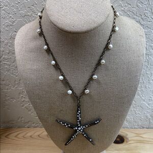 Rhinestone Starfish Pendant Necklace with Pearls